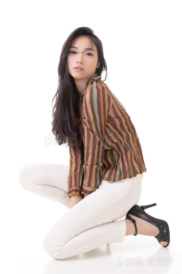 银色手枪